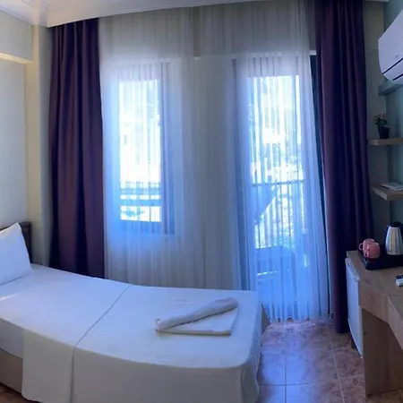 Olimpia Hotel *