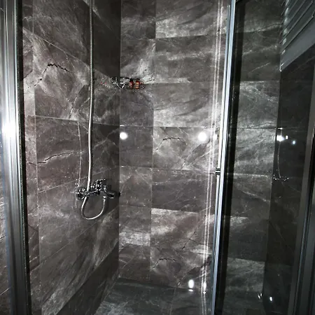 Olimpia Hotel *